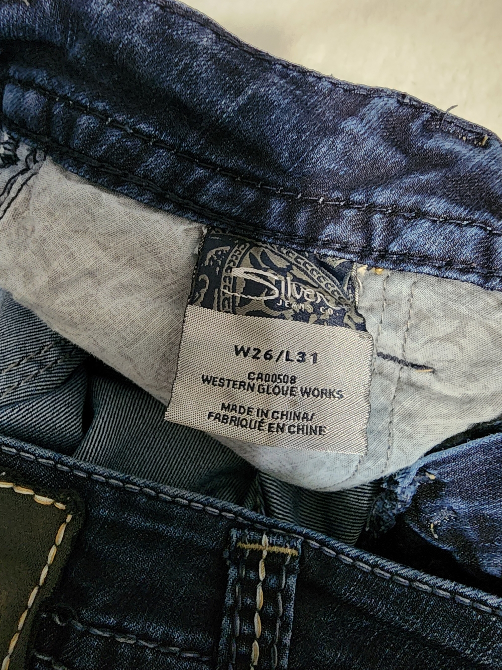 Silver Jeans Dark Blue Flare Jeans with Contrast Stitching - Picture 6 of 9